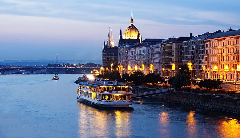 Wieczór panieński Budapeszt - REJS STATKIEM