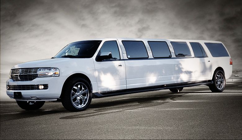 Wieczór panieński Poznań - LINCOLN NAVIGATOR