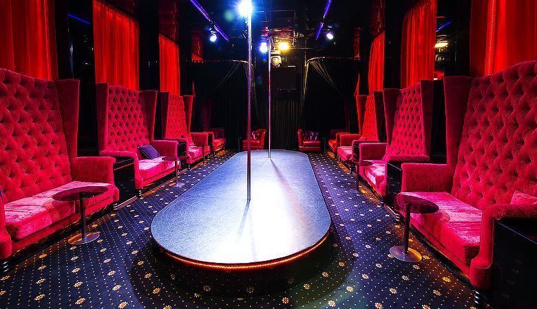 Wieczór panieński Warszawa - POLE DANCE W KLUBIE GO GO