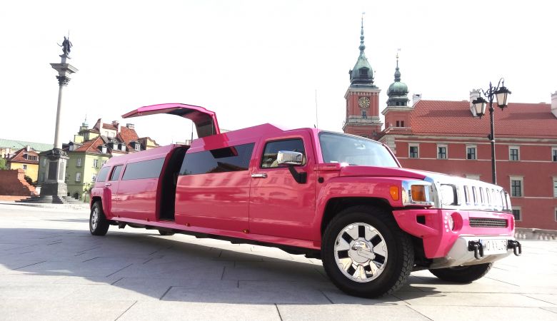 Wieczór panieński Warszawa - RÓŻOWY HUMMER